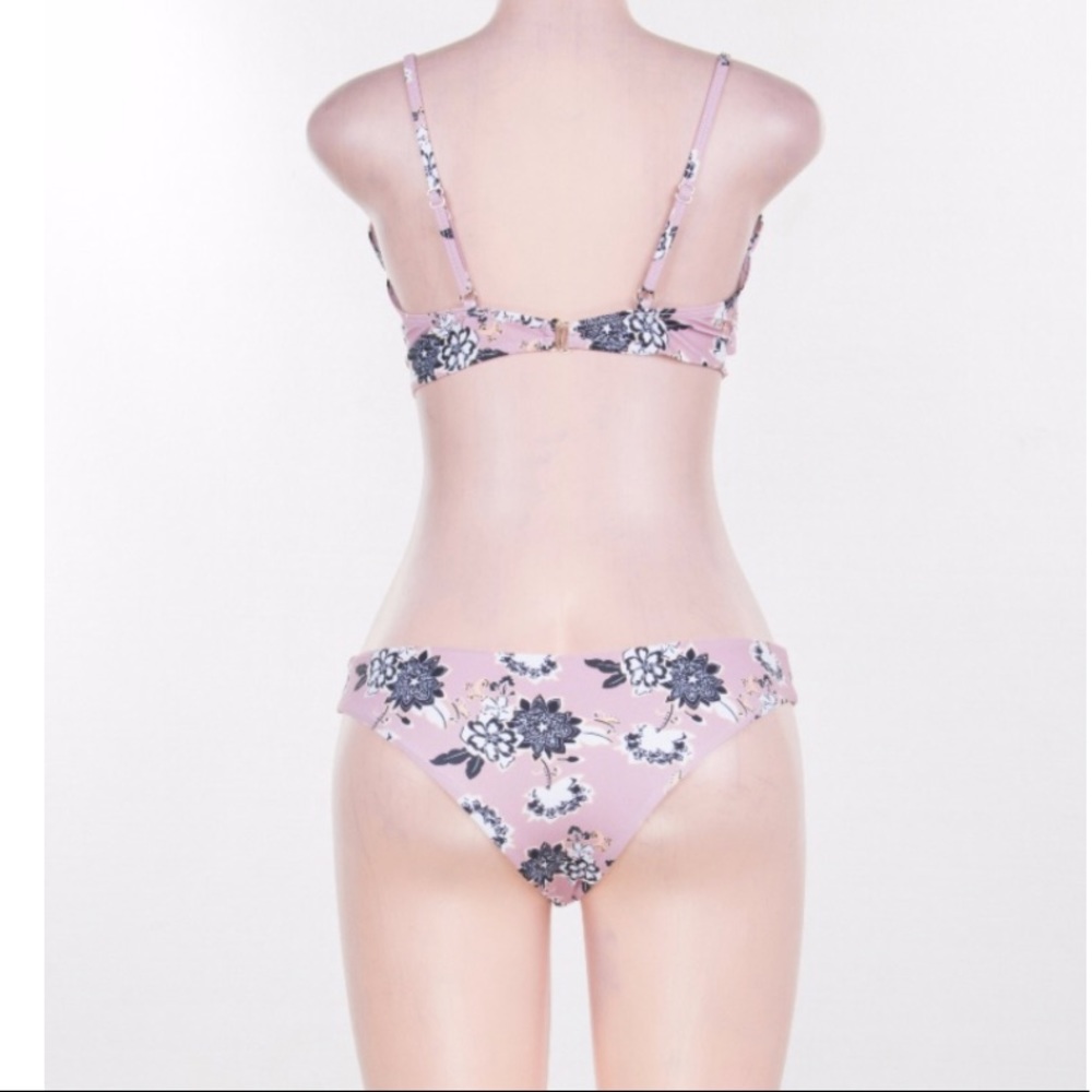 Floral Bikini🌸 - Picture 8 of 8